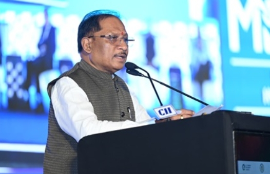 मुख्यमंत्री साय ने सरगुजा के मेधावी विद्यार्थियों से किया संवाद, कहा- बड़े सपने देखें और कड़ी मेहनत से उन्हें साकार करें