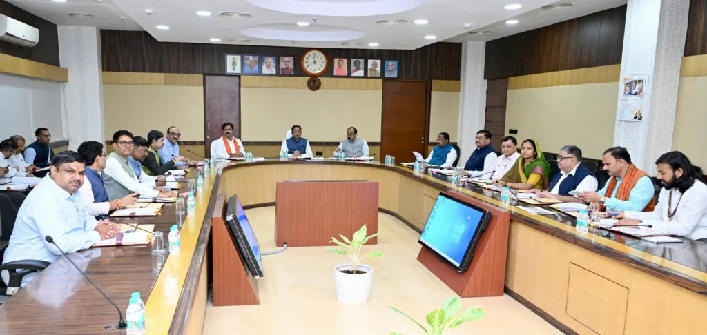 CG News: मुख्यमंत्री विष्णुदेव साय की कैबिनेट का बड़ा फैसला, युवाओं के लिए रोजगार और स्टार्टअप के नए अवसर