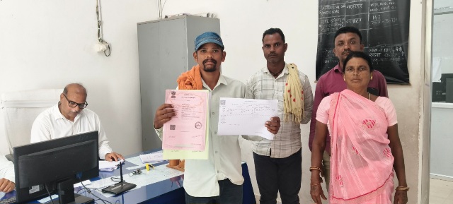 सेवा संकल्प अभियान: रजिस्ट्री के बाद अपने आप हुआ नामांतरण, चंद्रशेखर निषाद को नहीं लगाने पड़े कार्यालय के चक्कर