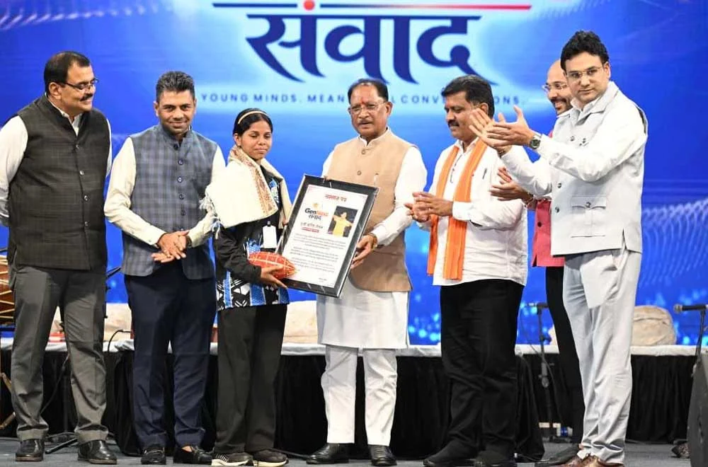 मुख्यमंत्री विष्णु देव साय ने युवाओं से कहा- बड़े सपने देखें, रुचि के अनुसार लक्ष्य तय करें और पूरी मेहनत से हासिल करें